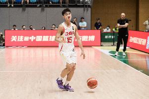 媒体人：国青热身赛没有主场哨甚至偏对方 三分投射仍需提高